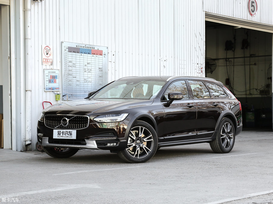 V90 Cross Country